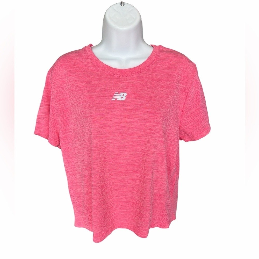 NEW BALANCE Women’s Pink Athletic Tee size large